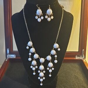 White and Gold Statement Necklace Set